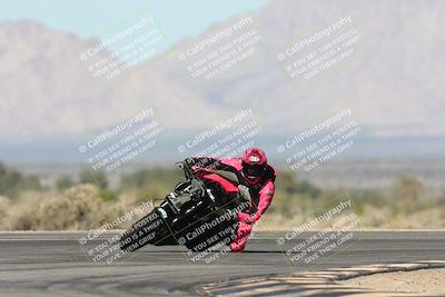 media/Jan-15-2026-Racers Edge (Thu) [[dfebeb70ab]]/2-A Group/Session 3 (Turn 16)/